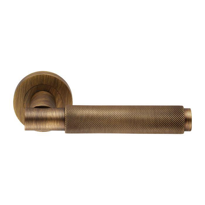 Carlisle EUL050AB Varese Lever Handle On Round Rose Set; 124mm Lever; 50mm Diameter x 10mm Thick Rose; Concealed Fix; Antique Brass (ABR)